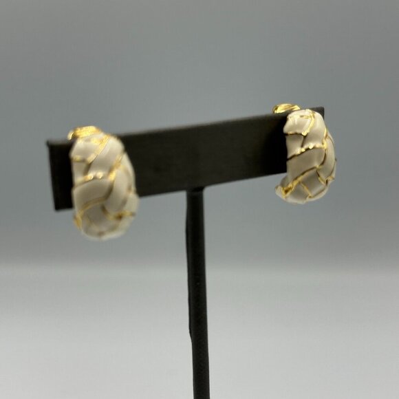 Vintage Kenneth Jay Lane Jewelry Set Gold Tone Cream Ring Clip-On Earrings - Picture 9 of 16